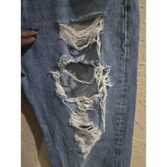 Vintage Levi's 501 Men's Distressed Light Wash Jeans, 90s Button Fly, Size 38x34 - Picture 3 of 10